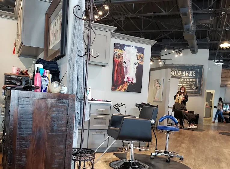 Salon West
