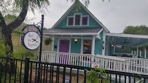 Steel on Magnolia place picture